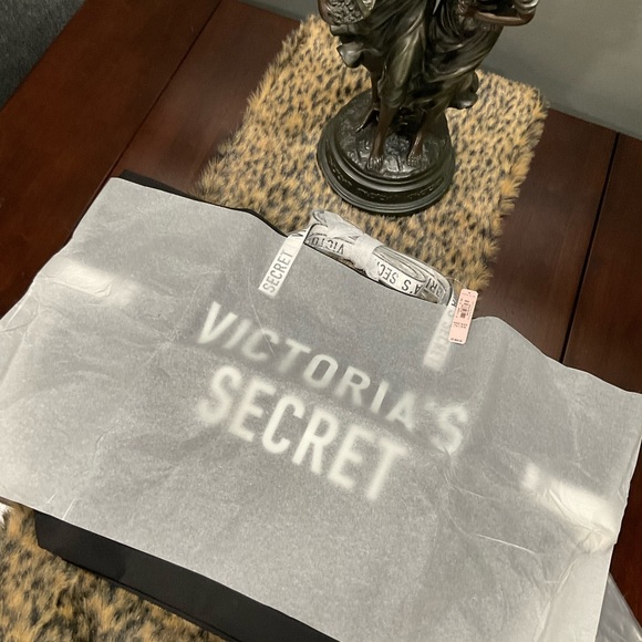 NWT VICTORIAS SECRET LARGE CANVAS TOTE BAG - Picture 4 of 6
